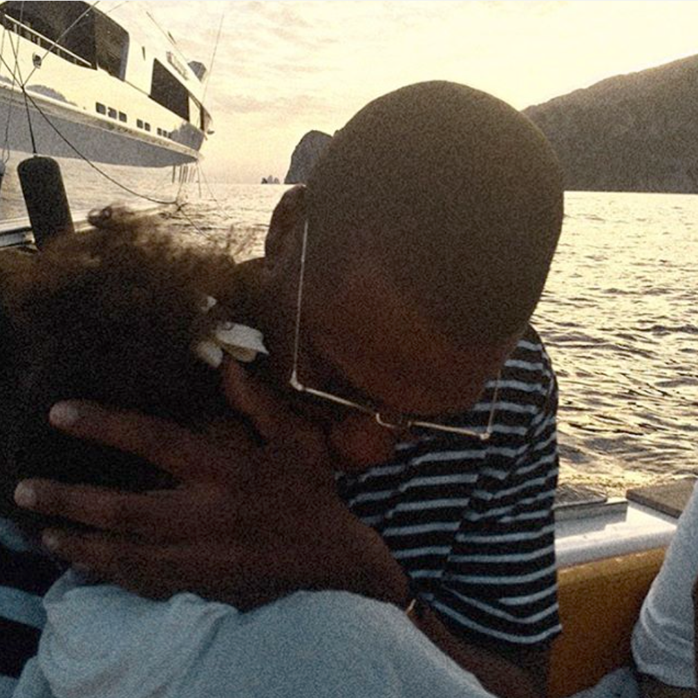 17 Celebrity Dads Who Make Our Hearts Melt Every Day
